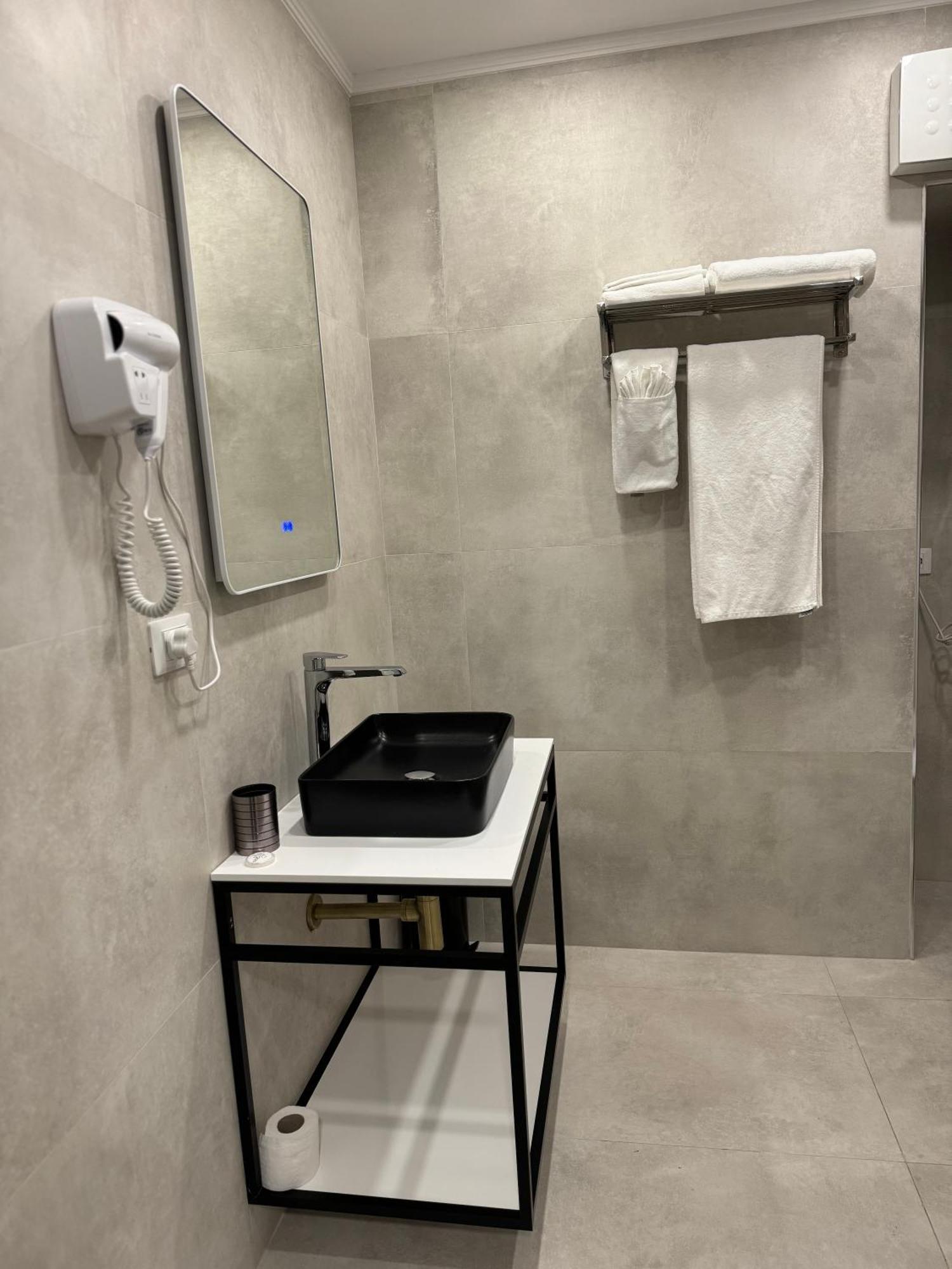 L'hotel 3*